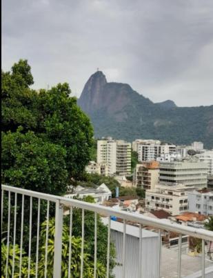 Casa Compartilhada Com 2 Quartos Privativos E Vista O Cristo - Acesso Por Escadas Río de Janeiro